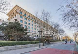 高尔夫场草坪多少钱一平方